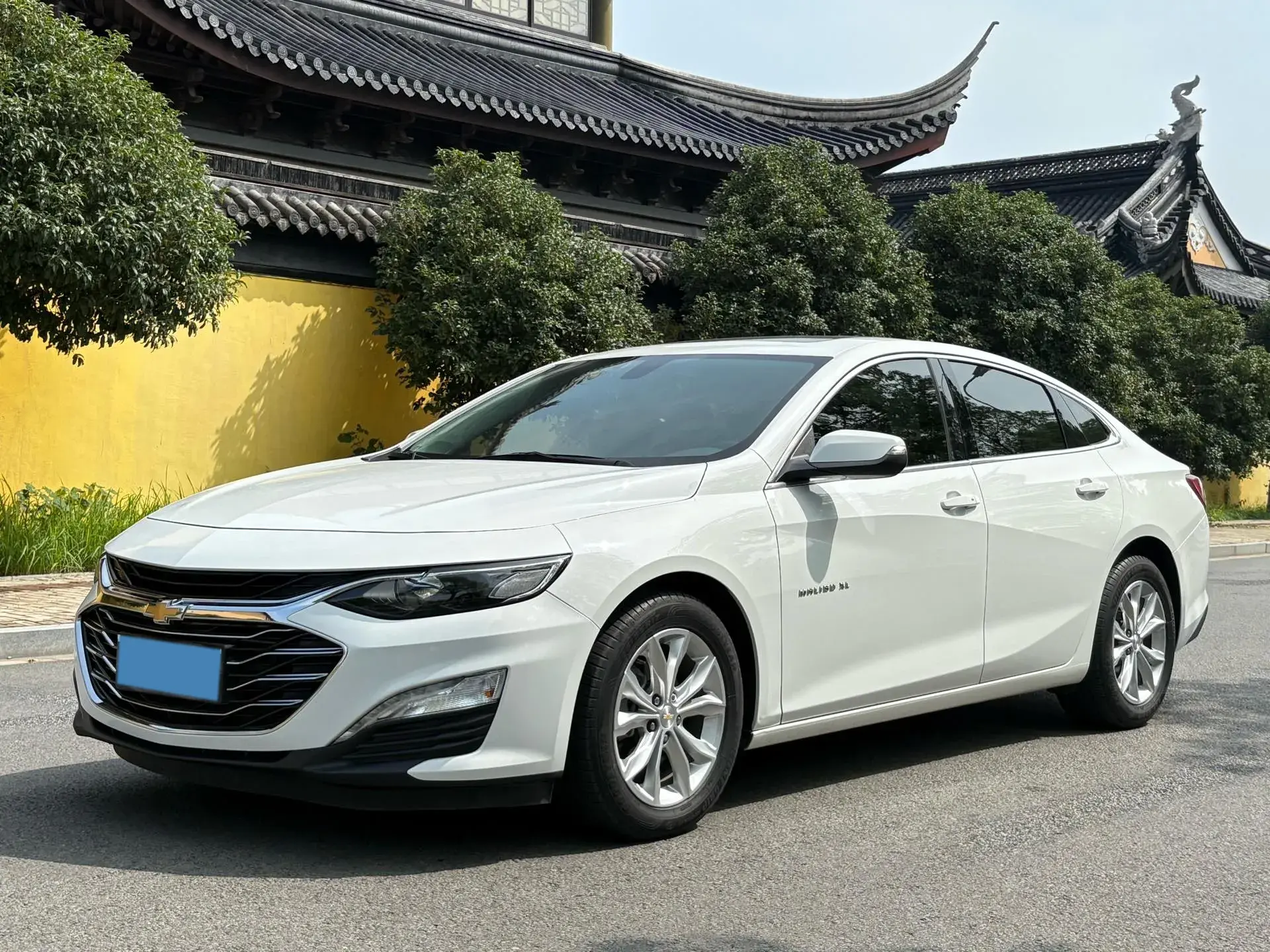 2022 CHEVROLET MALIBU view 1