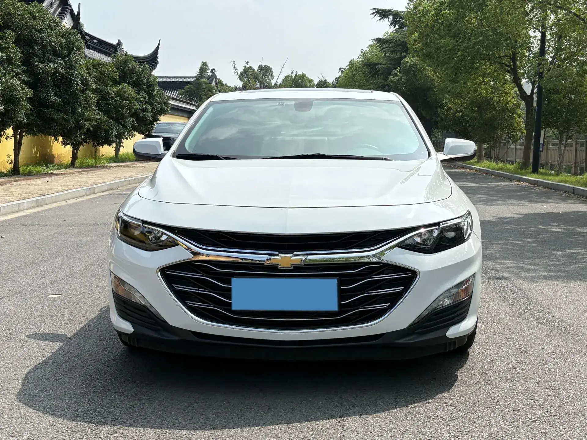 2022 CHEVROLET MALIBU thumbnail 3