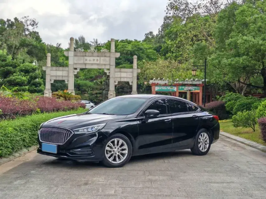 2018 HONGQI H5 view 1