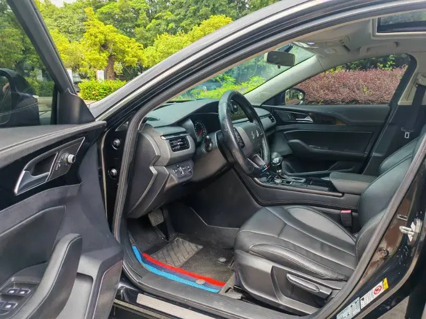 2018 HONGQI H5 thumbnail 4