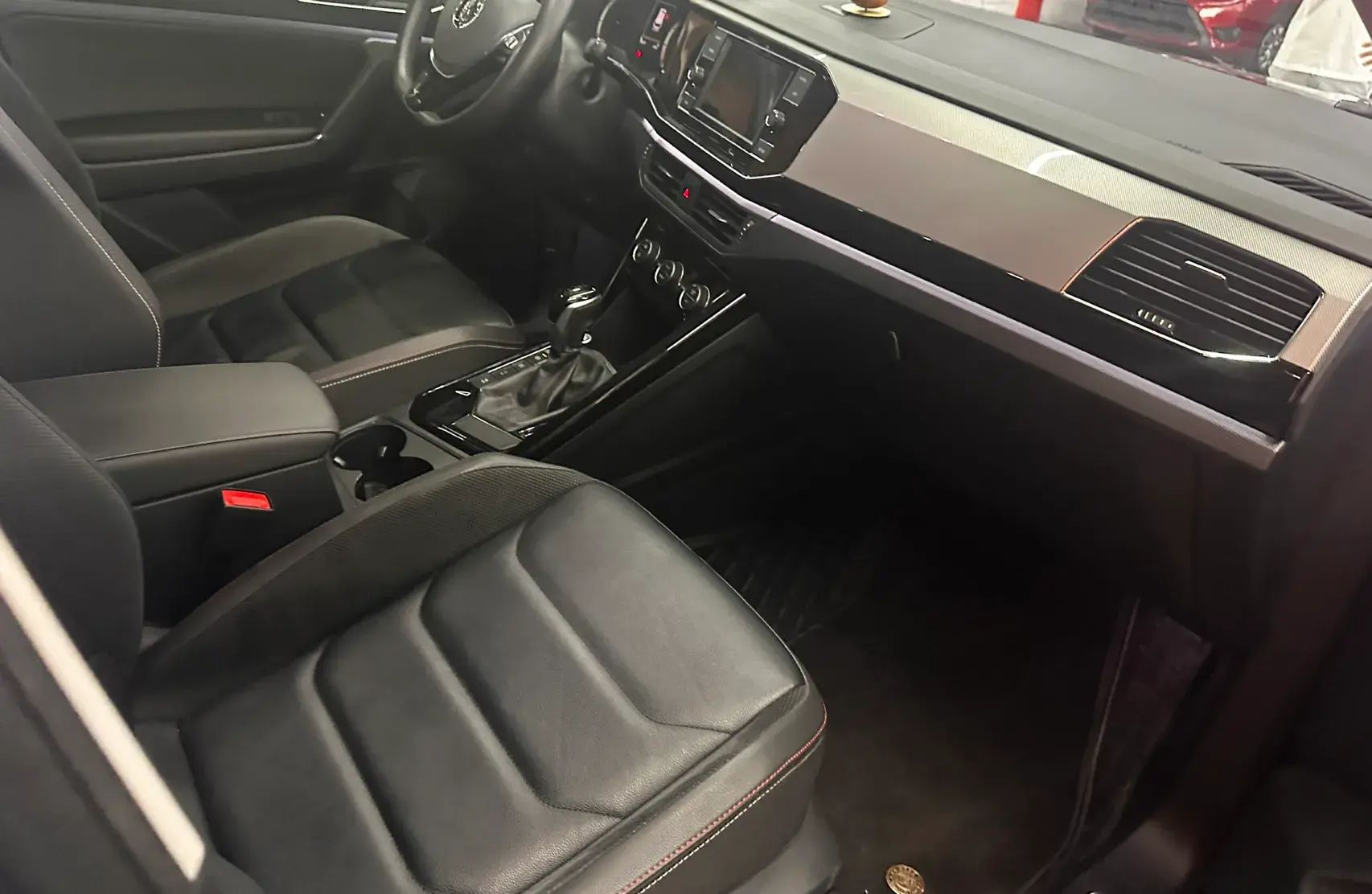 2019 VOLKSWAGEN TAYRON thumbnail 3