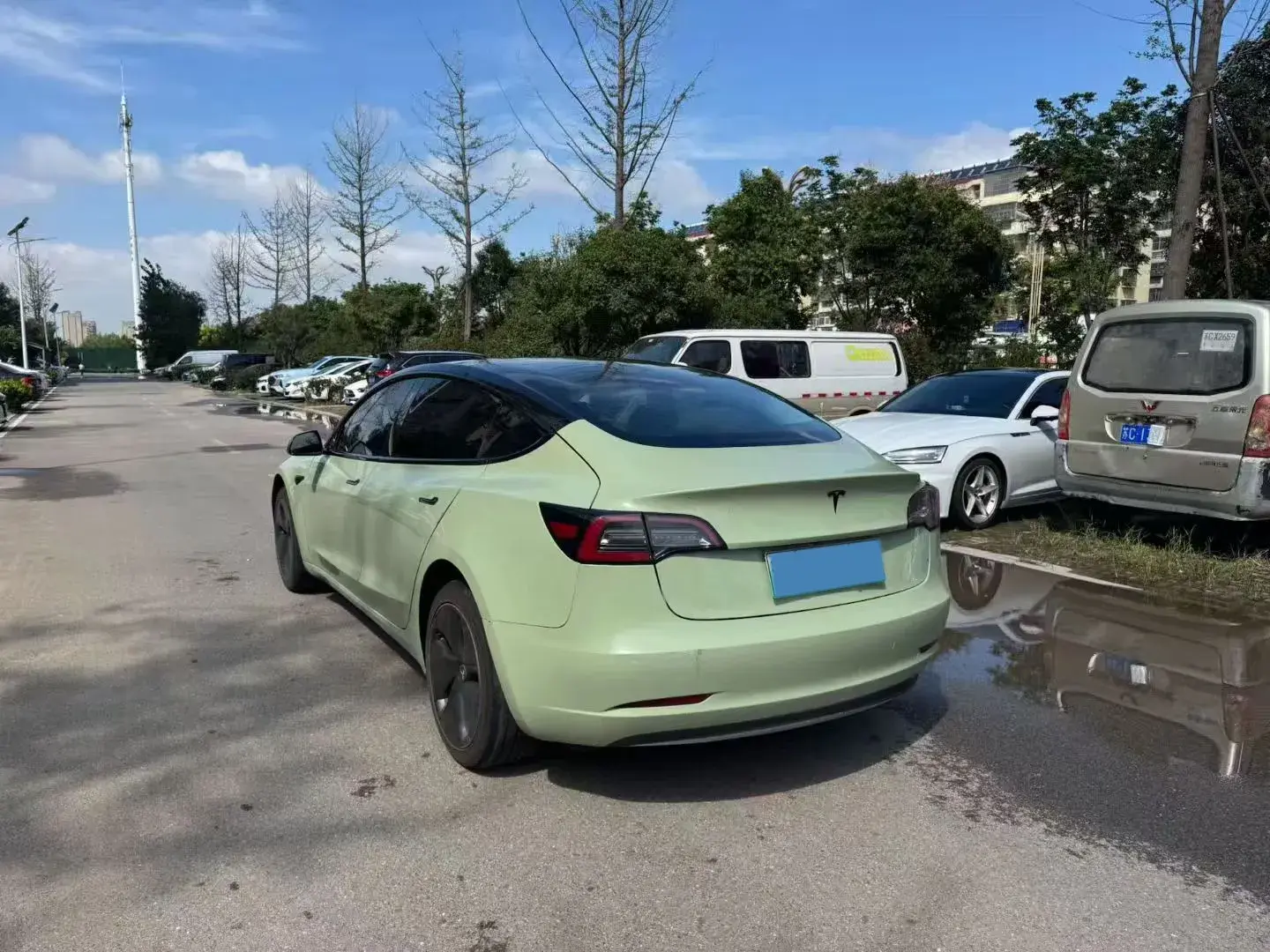 2019 TESLA MODEL thumbnail 4