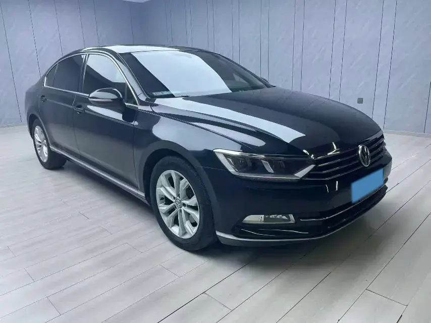 2019 VOLKSWAGEN MAGOTAN thumbnail 3