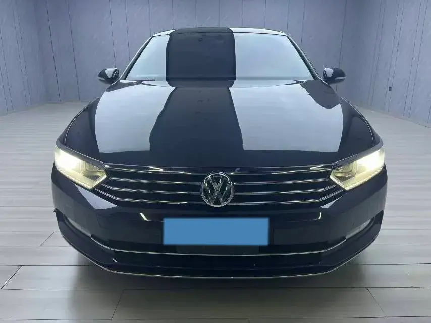 2019 VOLKSWAGEN MAGOTAN thumbnail 2