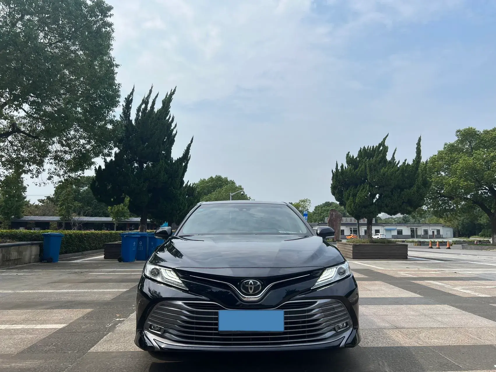 2019 TOYOTA CAMRY thumbnail 2