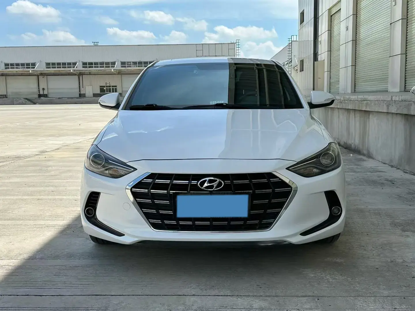 2019 HYUNDAI ELANTRA thumbnail 3