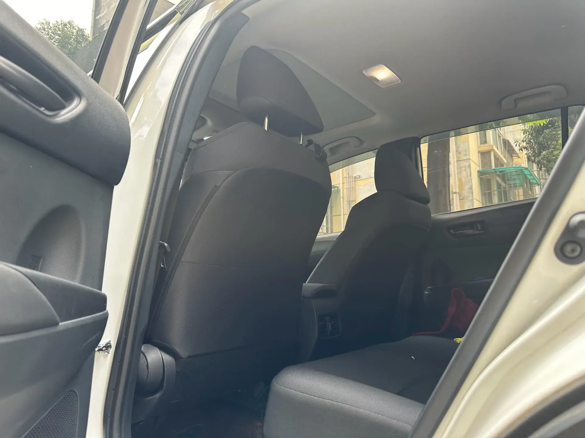 2024 TOYOTA COROLLA thumbnail 4