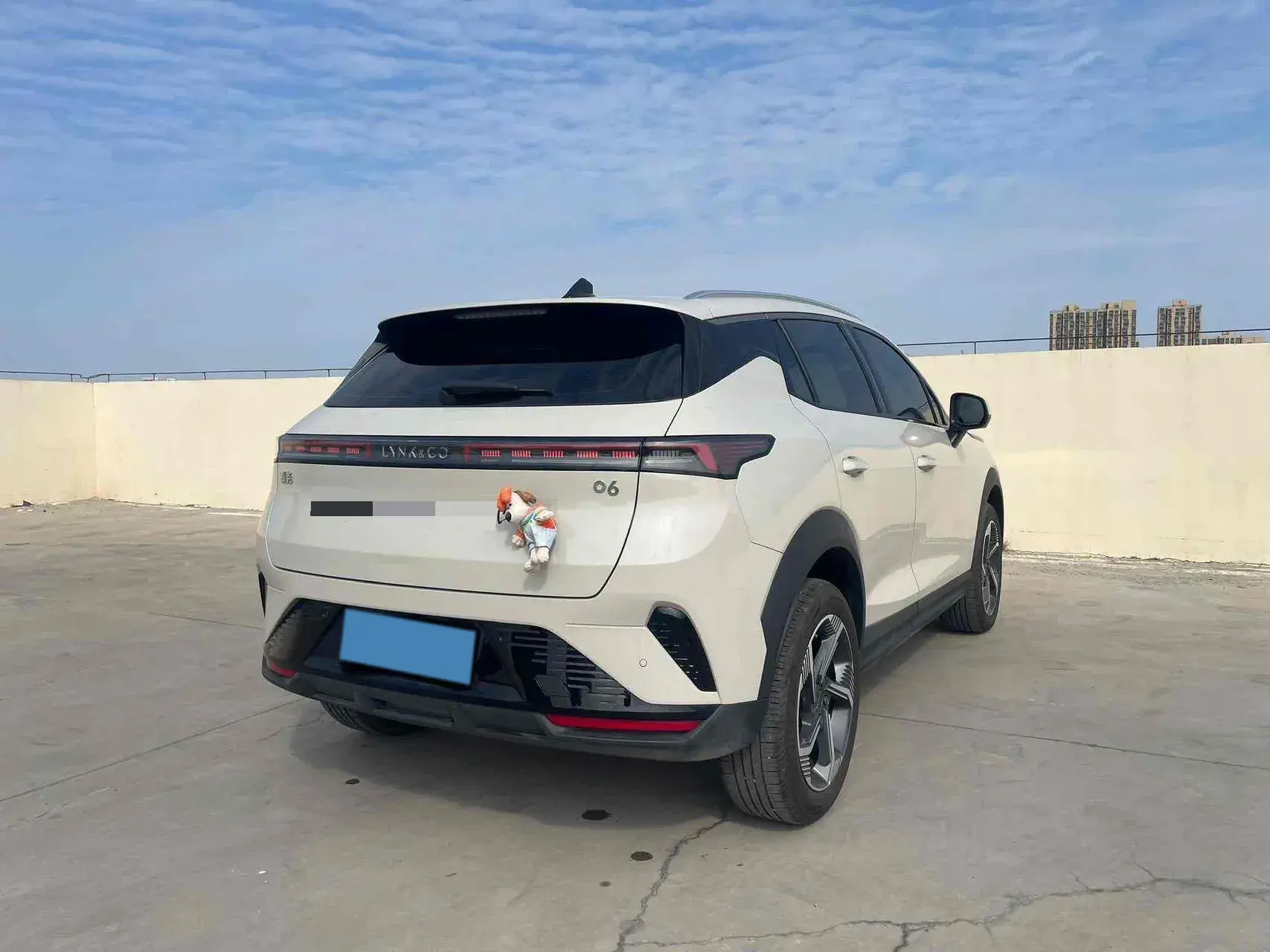 2025 LYNK&CO 06 thumbnail 4