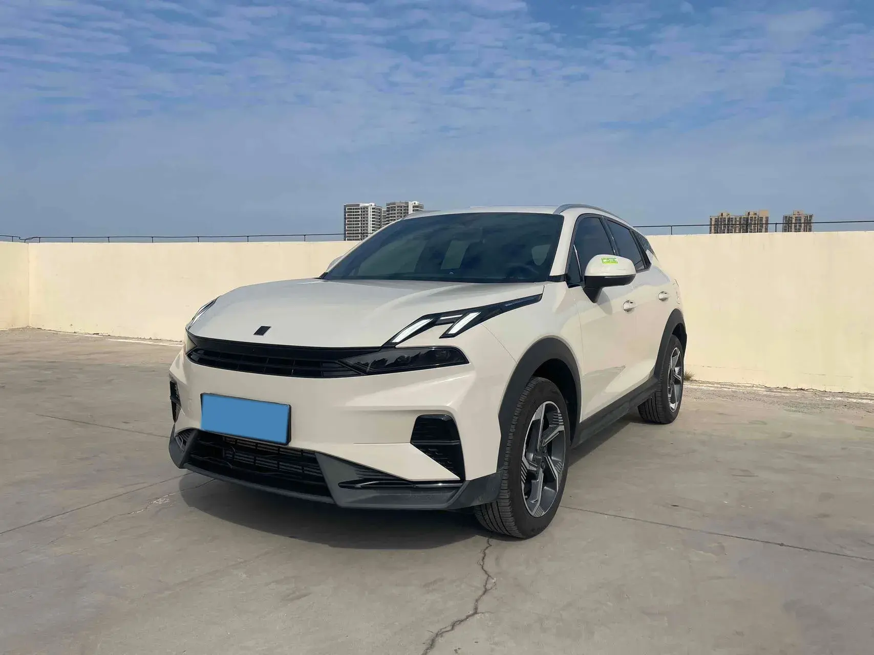 2025 LYNK&CO 06 view 1