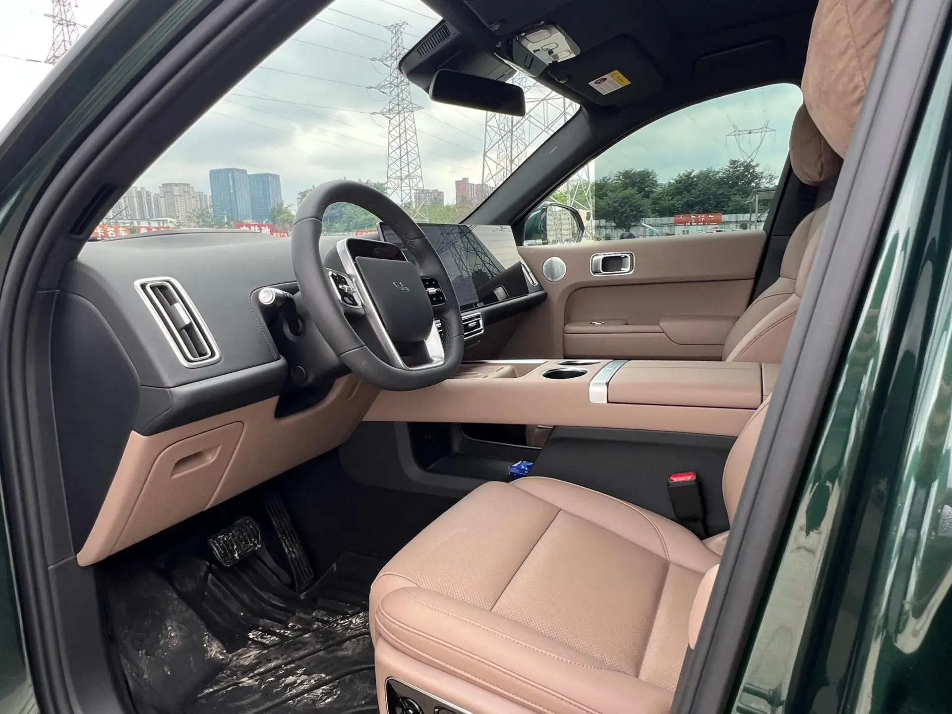 2025 LI L9 thumbnail 4