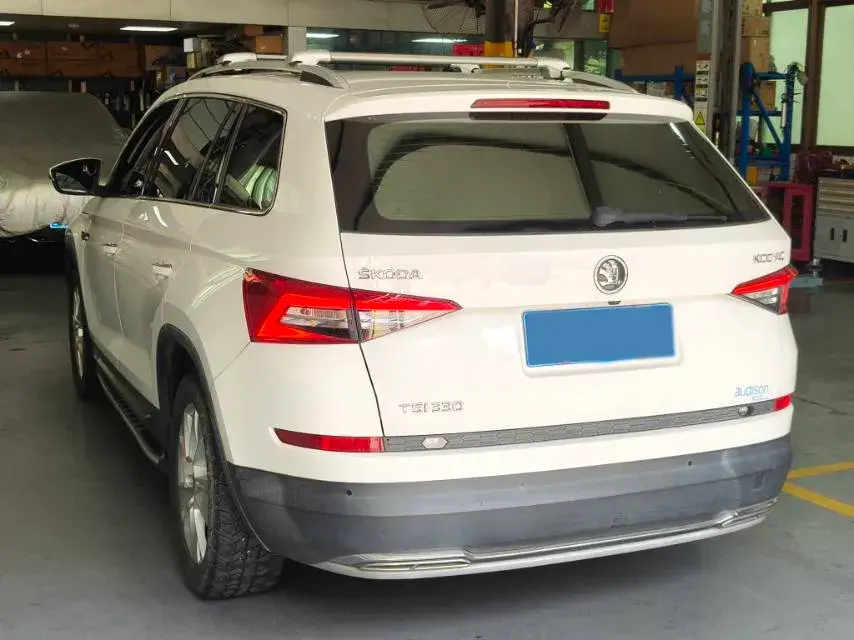 2017 SKODA KODIAK thumbnail 4