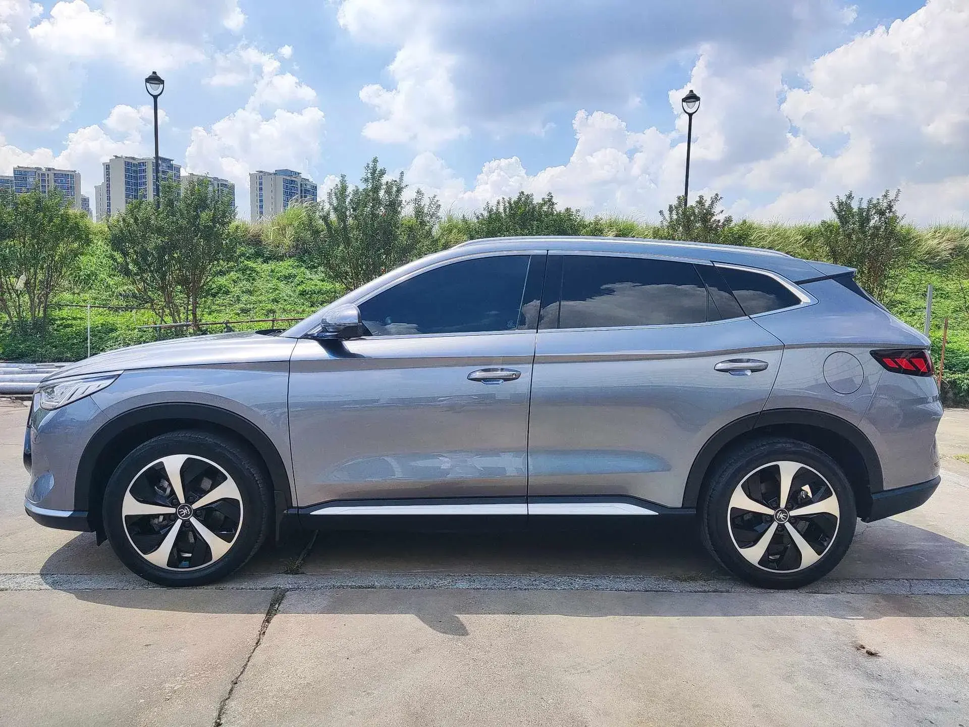 2021 BYD SONG thumbnail 4