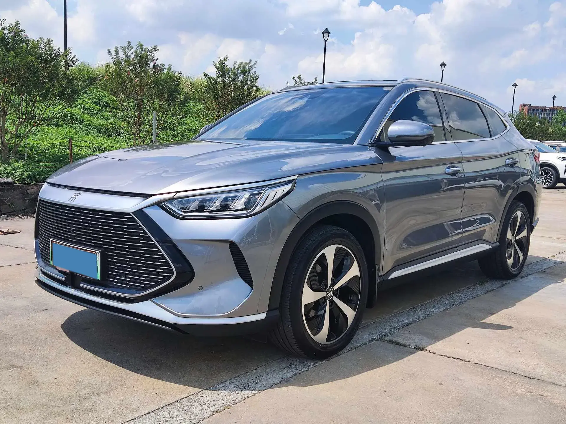 2021 BYD SONG view 1