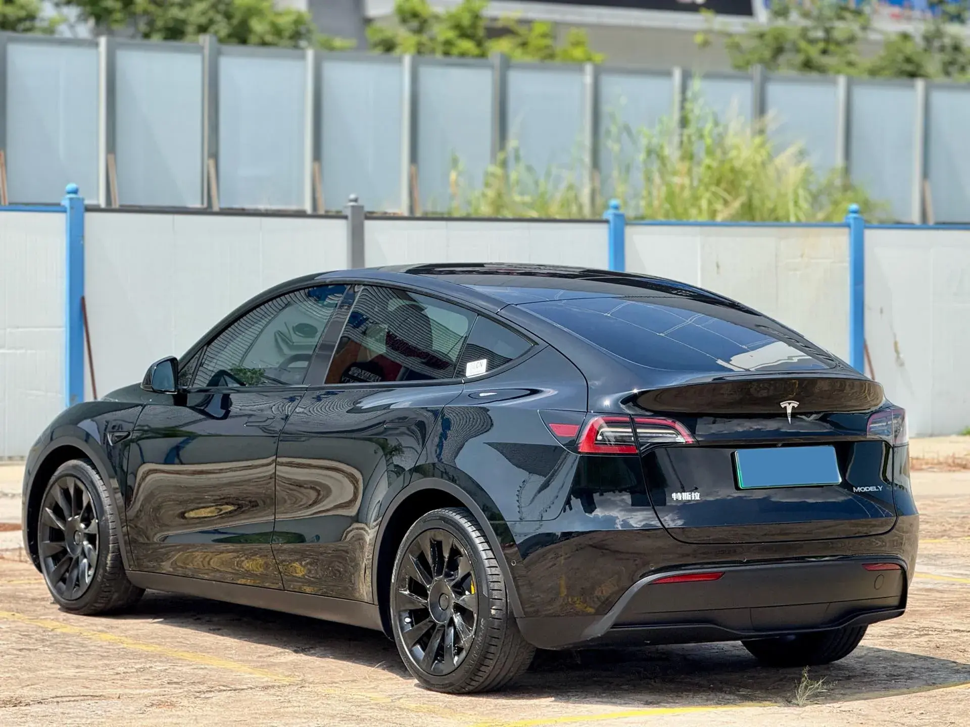 2021 TESLA MODEL thumbnail 4