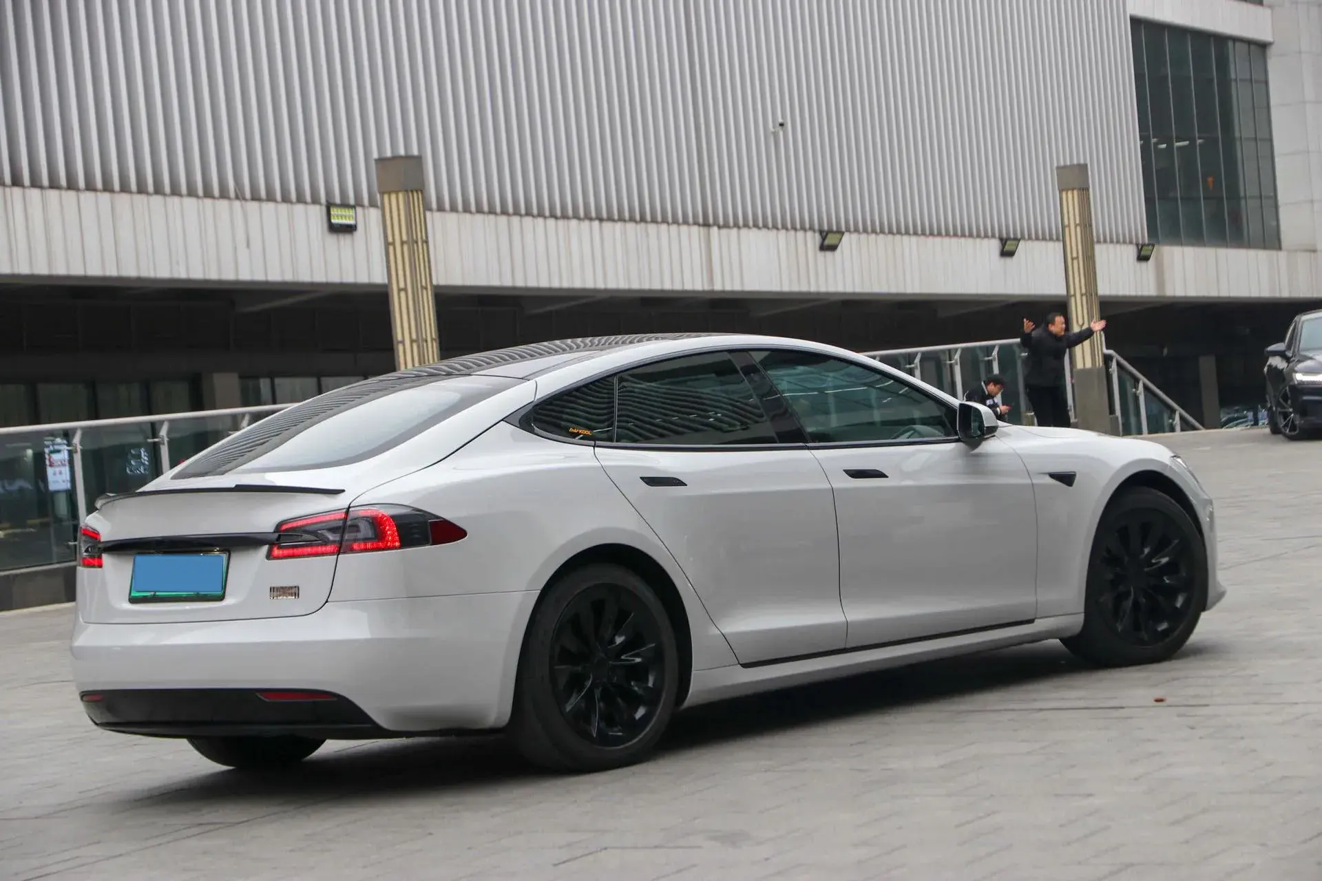 2017 TESLA MODEL thumbnail 2