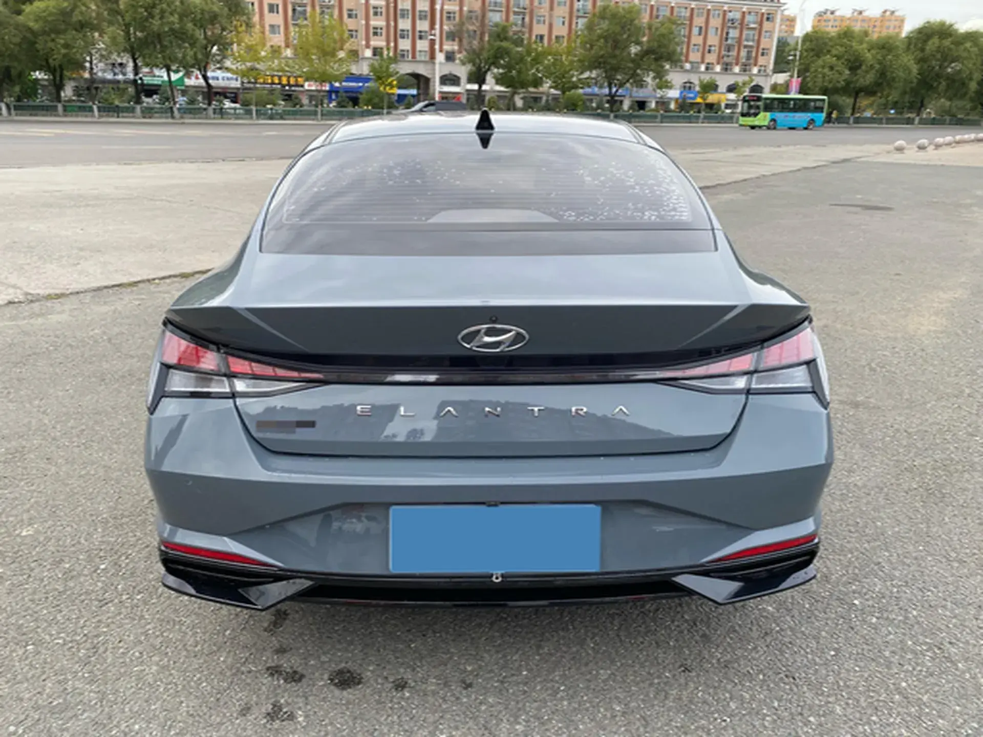 2021 HYUNDAI ELANTRA thumbnail 4