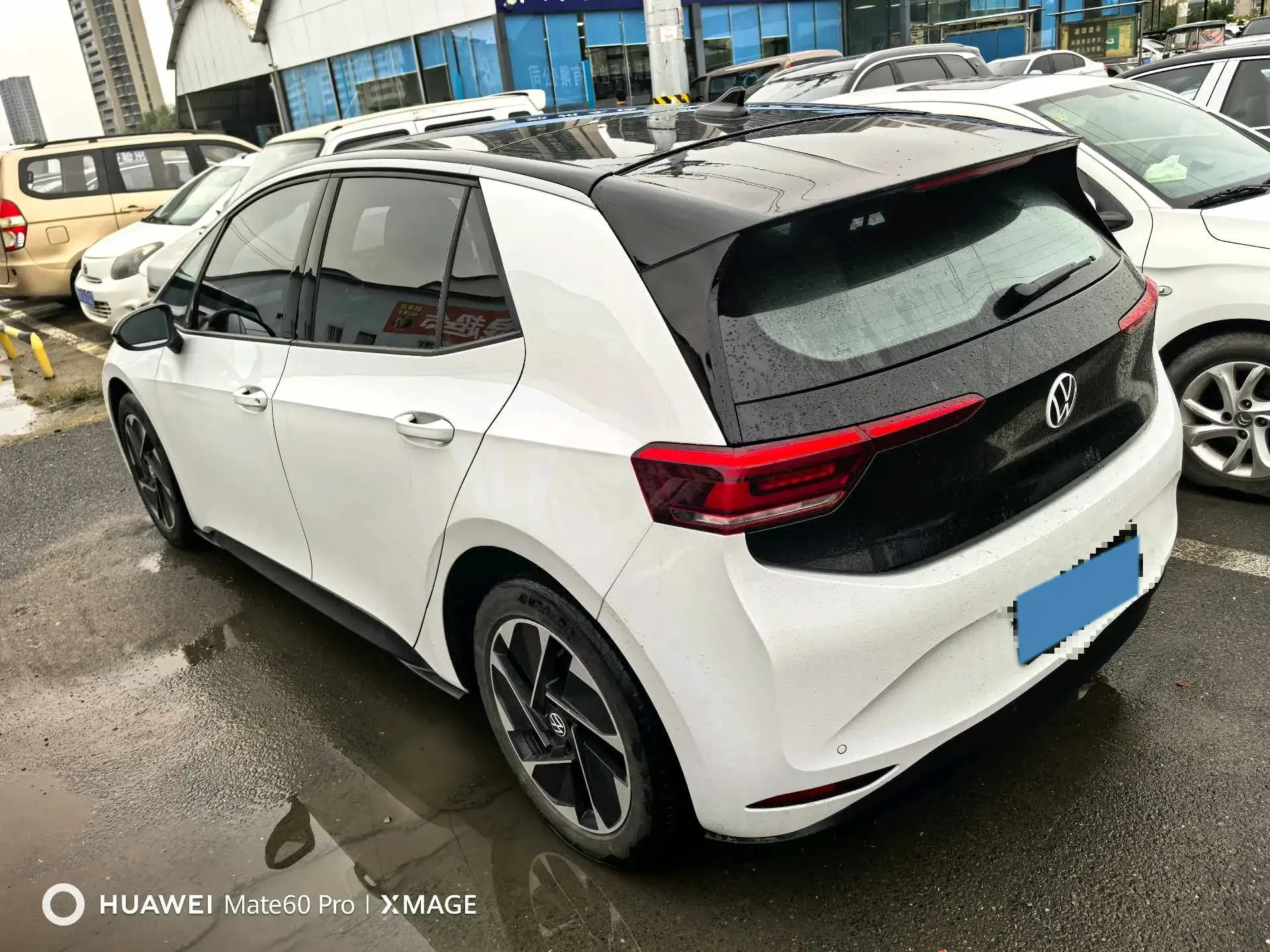 2024 VOLKSWAGEN ID.3 thumbnail 3