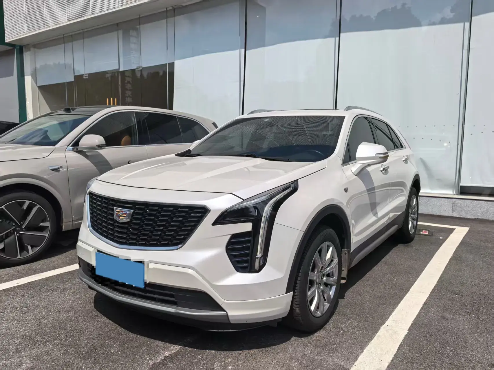 2021 CADILLAC XT4 view 1