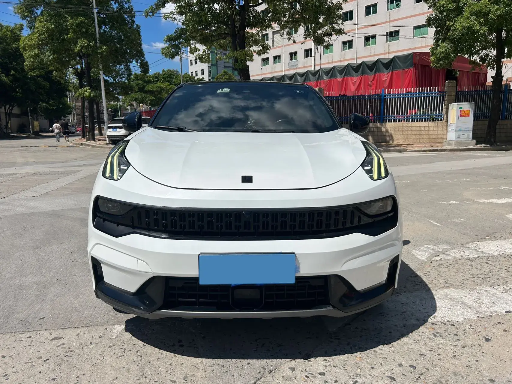 2022 LYNK&CO 05 thumbnail 3