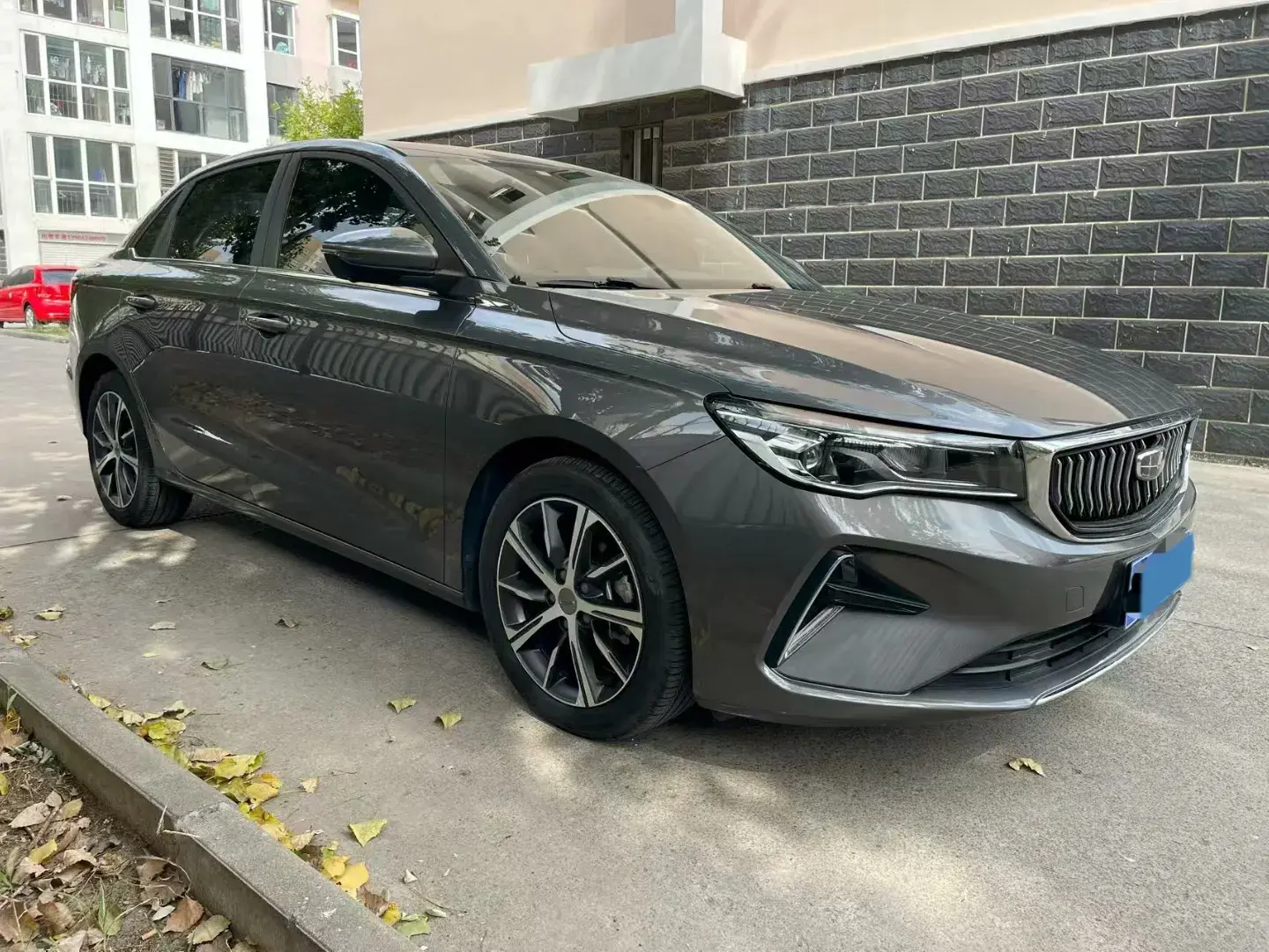 2022 GEELY EMGRAND thumbnail 3