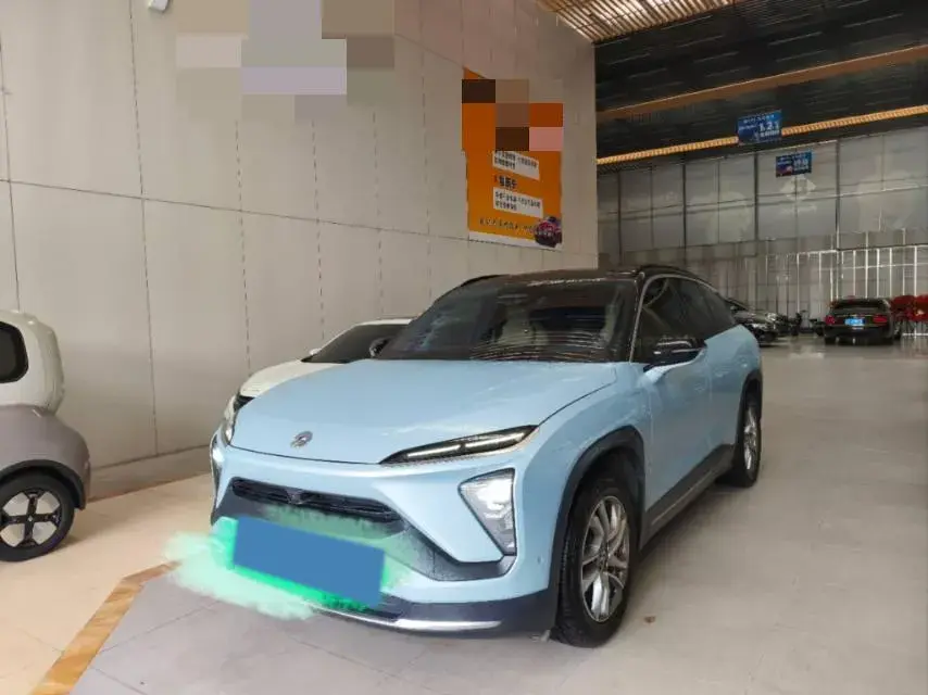 2020 NIO ES6 view 1
