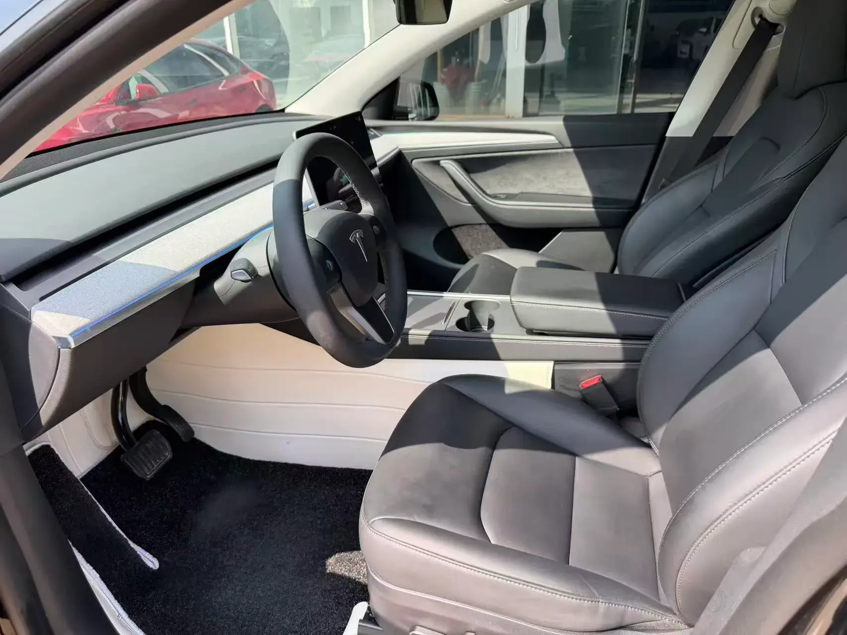 2023 TESLA MODEL thumbnail 4