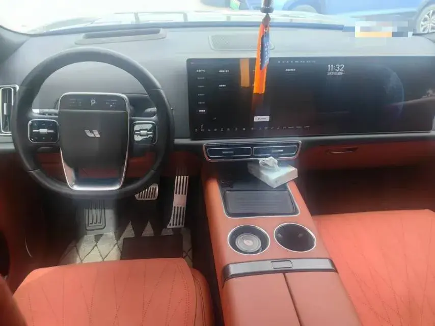 2022 LI L9 thumbnail 3