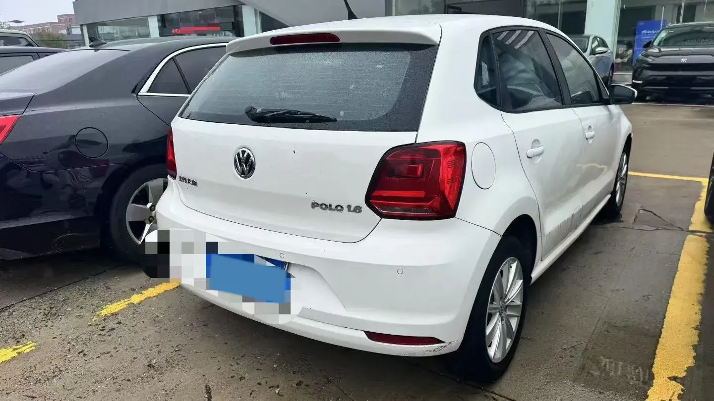 2016 VOLKSWAGEN POLO thumbnail 2