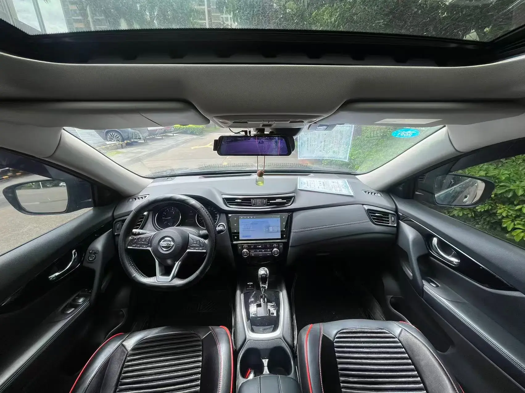 2019 NISSAN X-TRAIL thumbnail 3