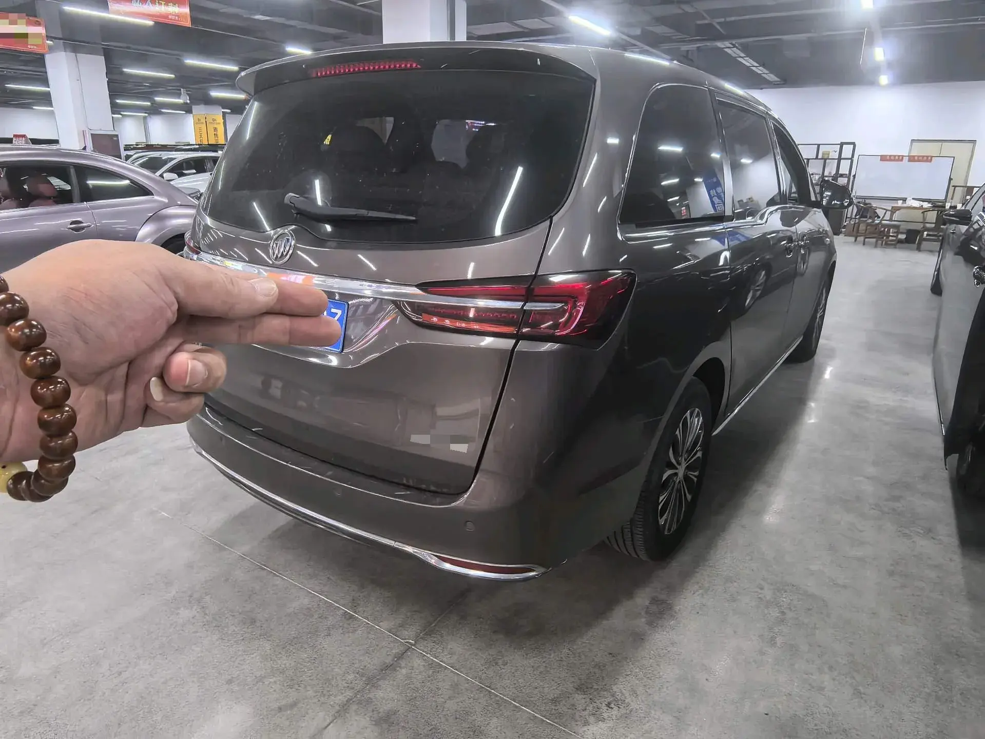 2023 BUICK GL8 thumbnail 4