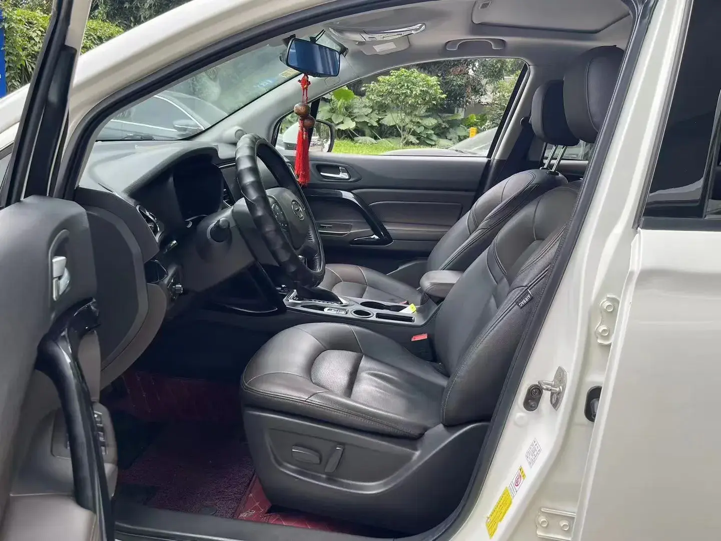 2018 GAC TRUMPCHI thumbnail 3