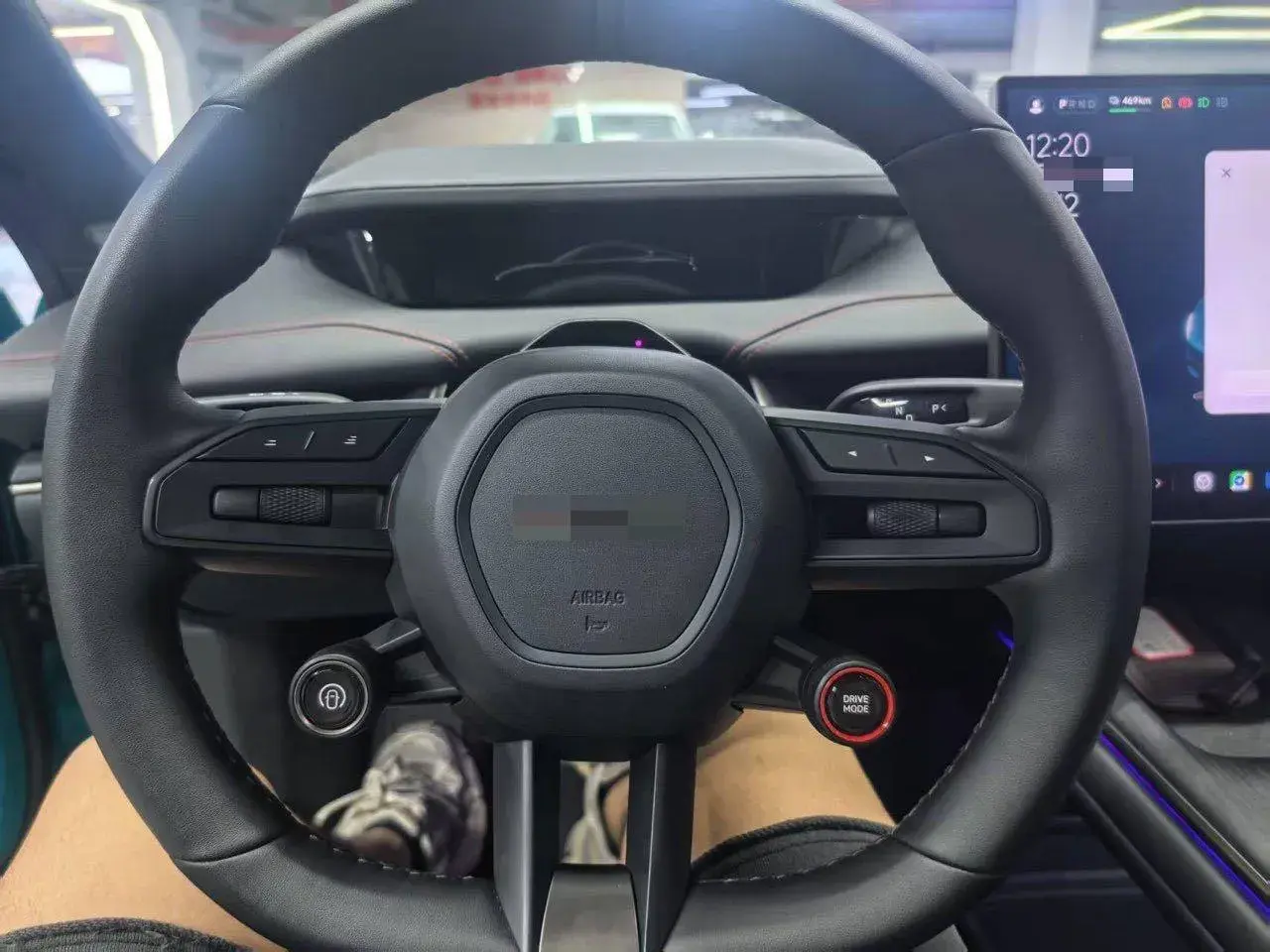 2024 MI SU7 thumbnail 3