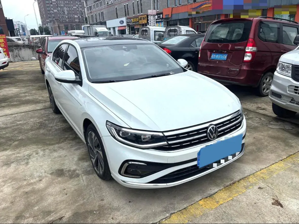 2023 VOLKSWAGEN BORA thumbnail 3