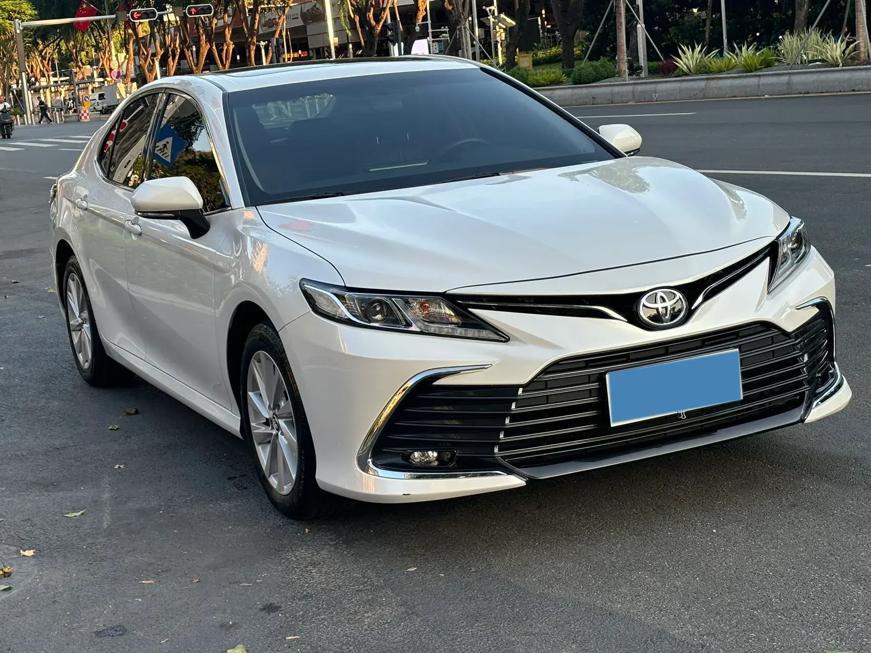 2023 TOYOTA CAMRY thumbnail 2