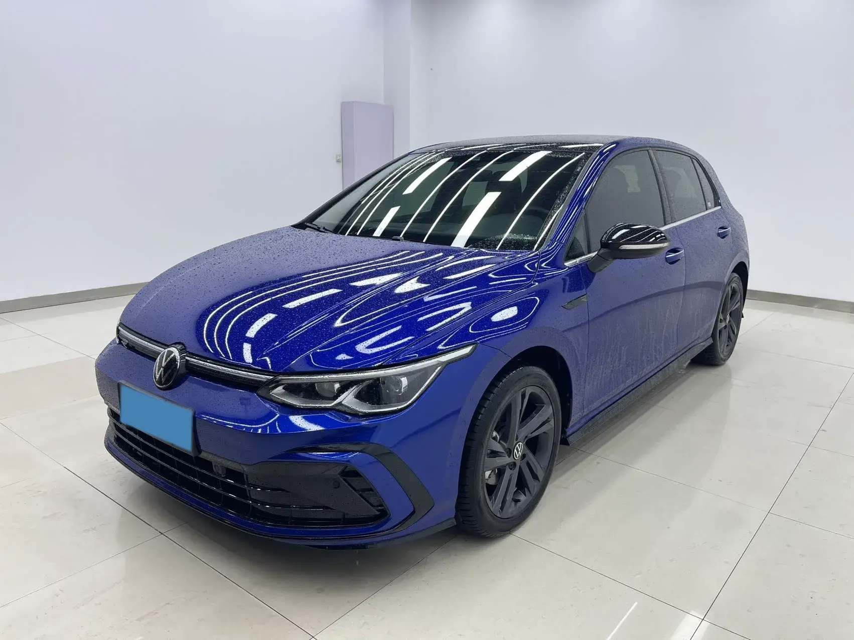 2021 VOLKSWAGEN GOLF view 1