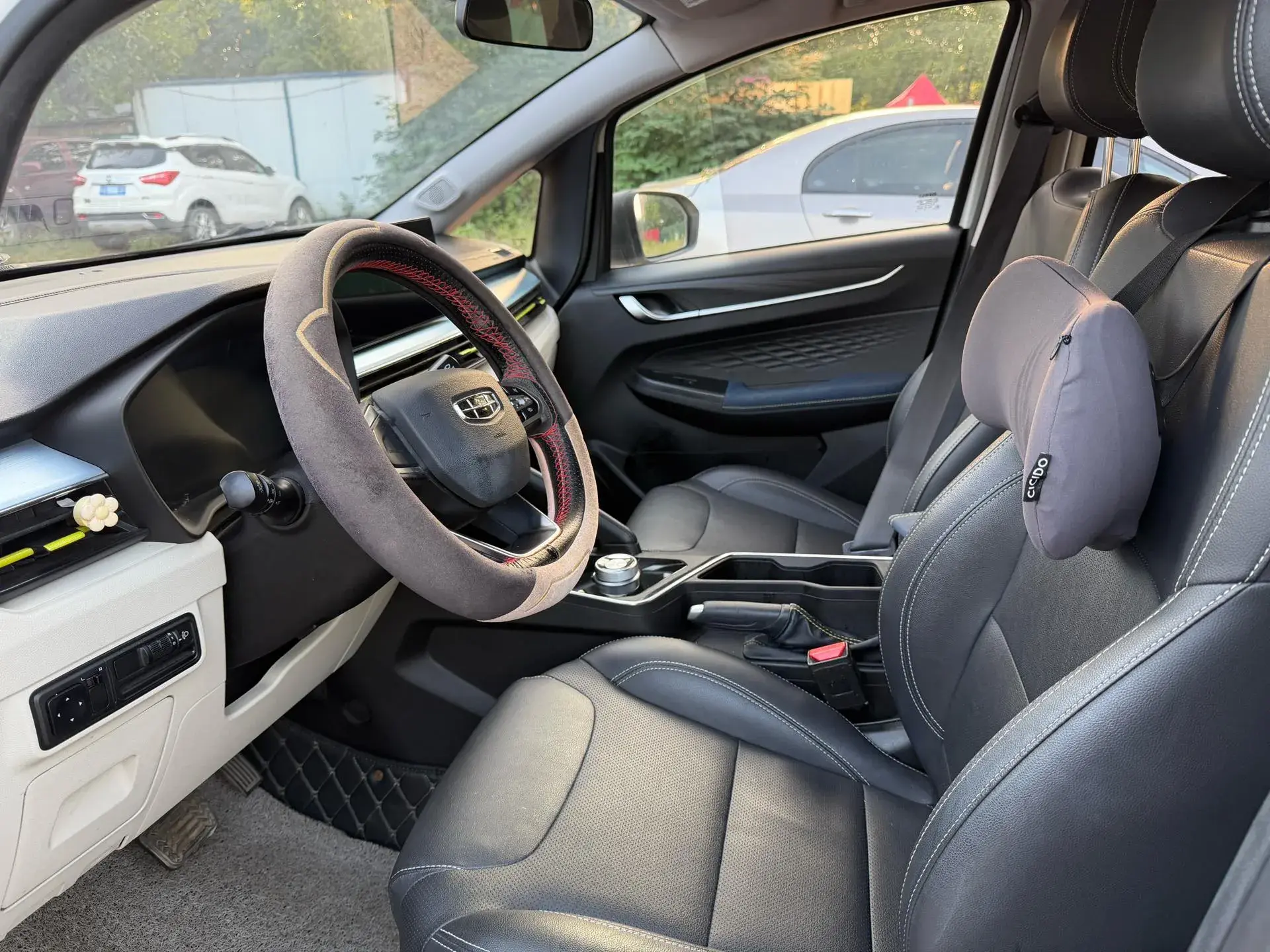 2021 GEOMETRY EX3 thumbnail 4