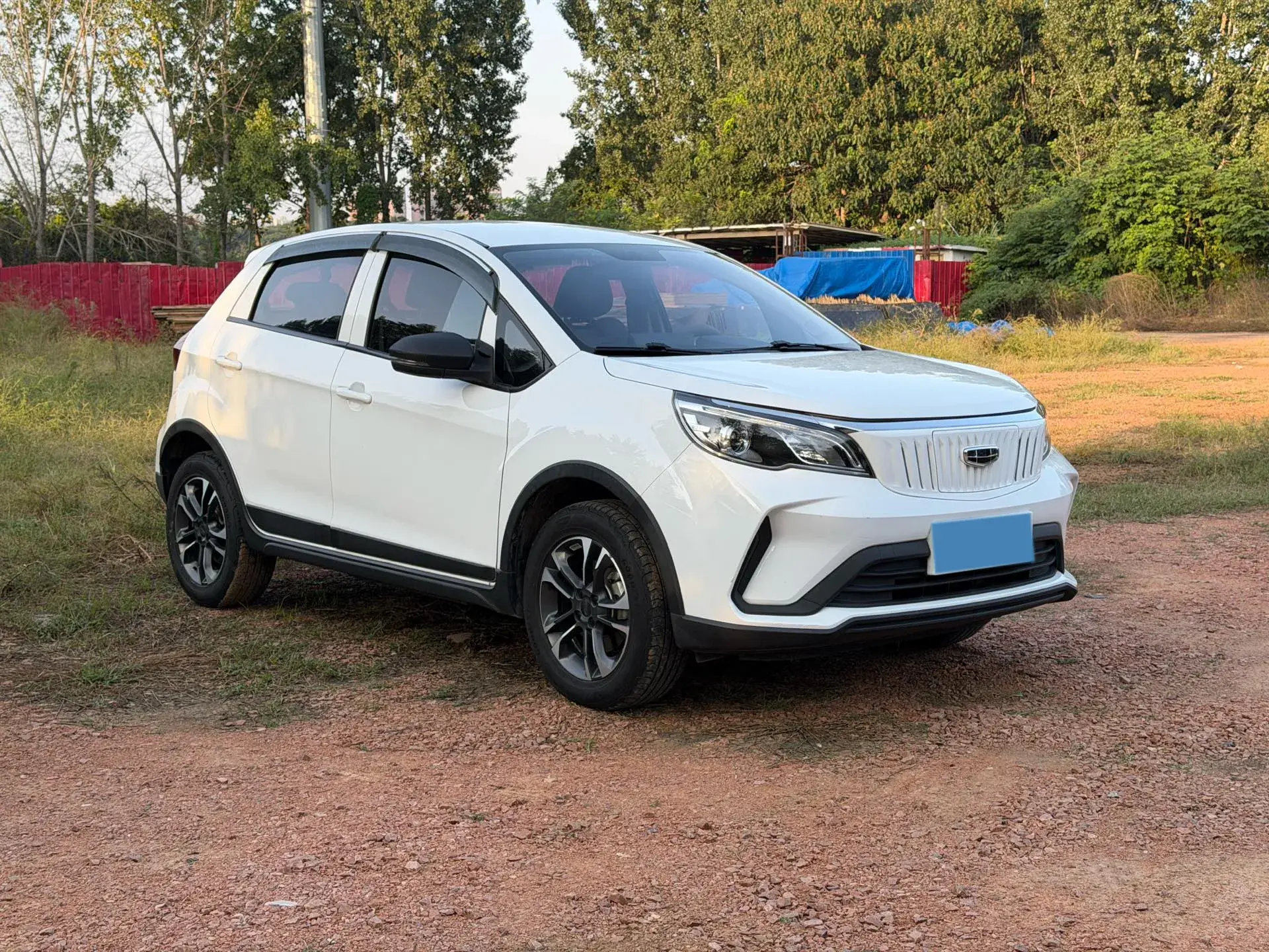 2021 GEOMETRY EX3 thumbnail 3