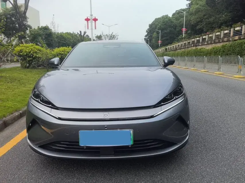 2025 BYD QINL thumbnail 2