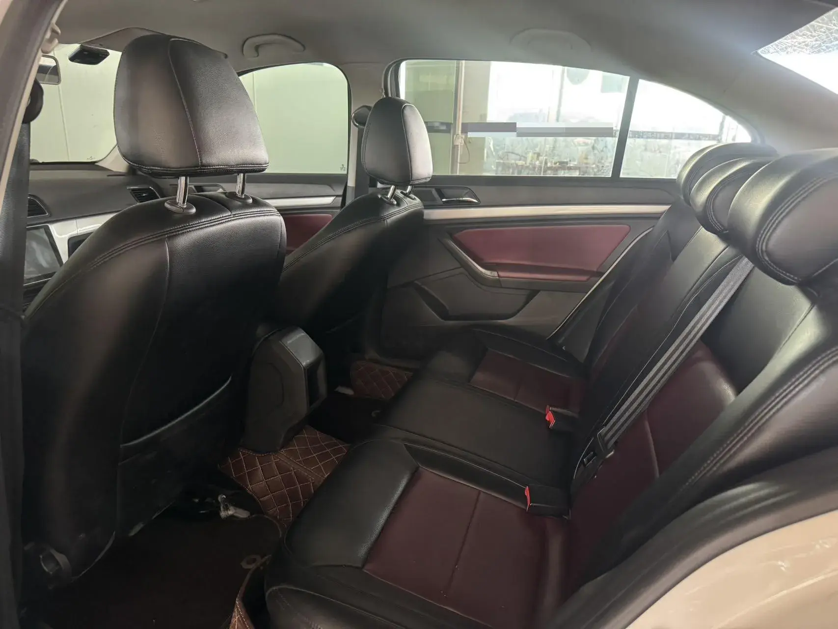 2017 VOLKSWAGEN LAVIDA thumbnail 3