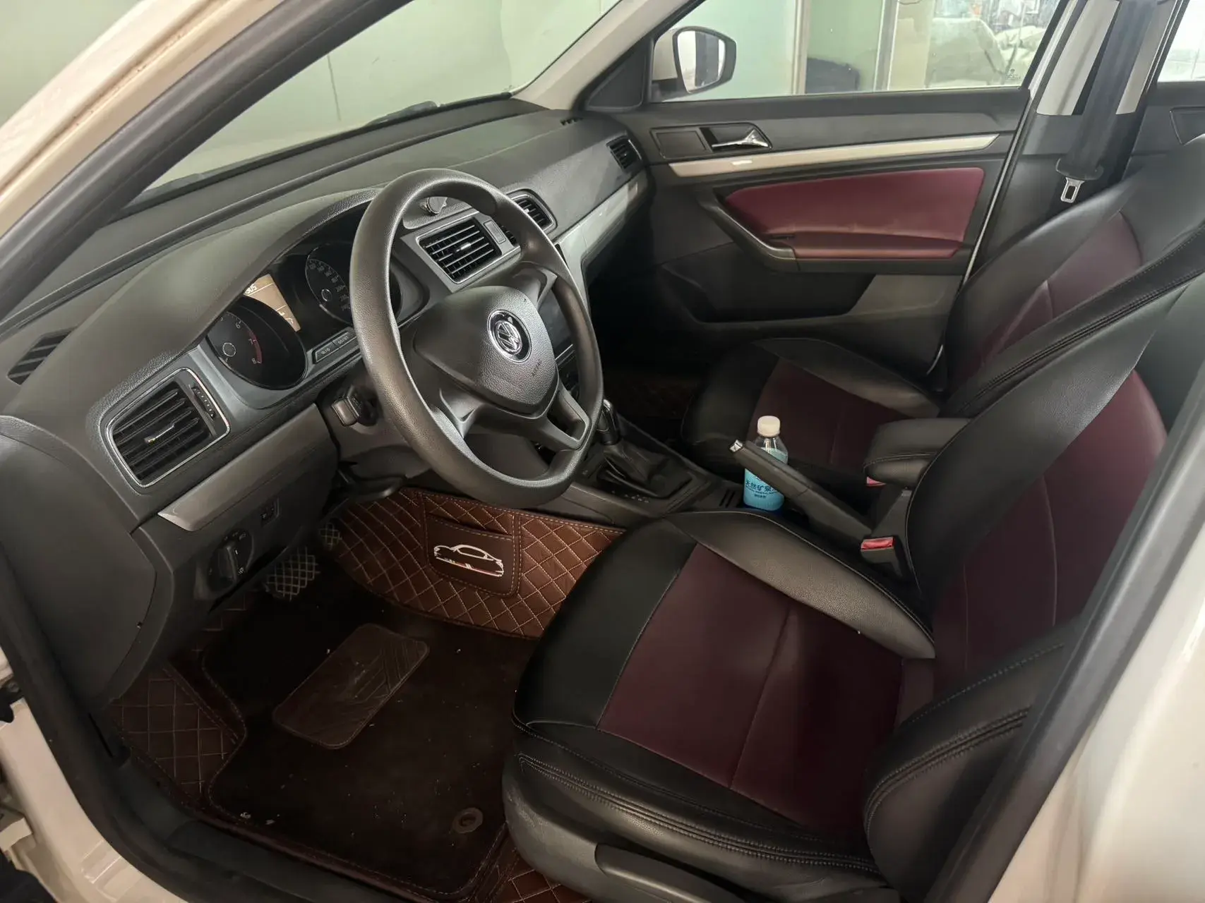 2017 VOLKSWAGEN LAVIDA thumbnail 2