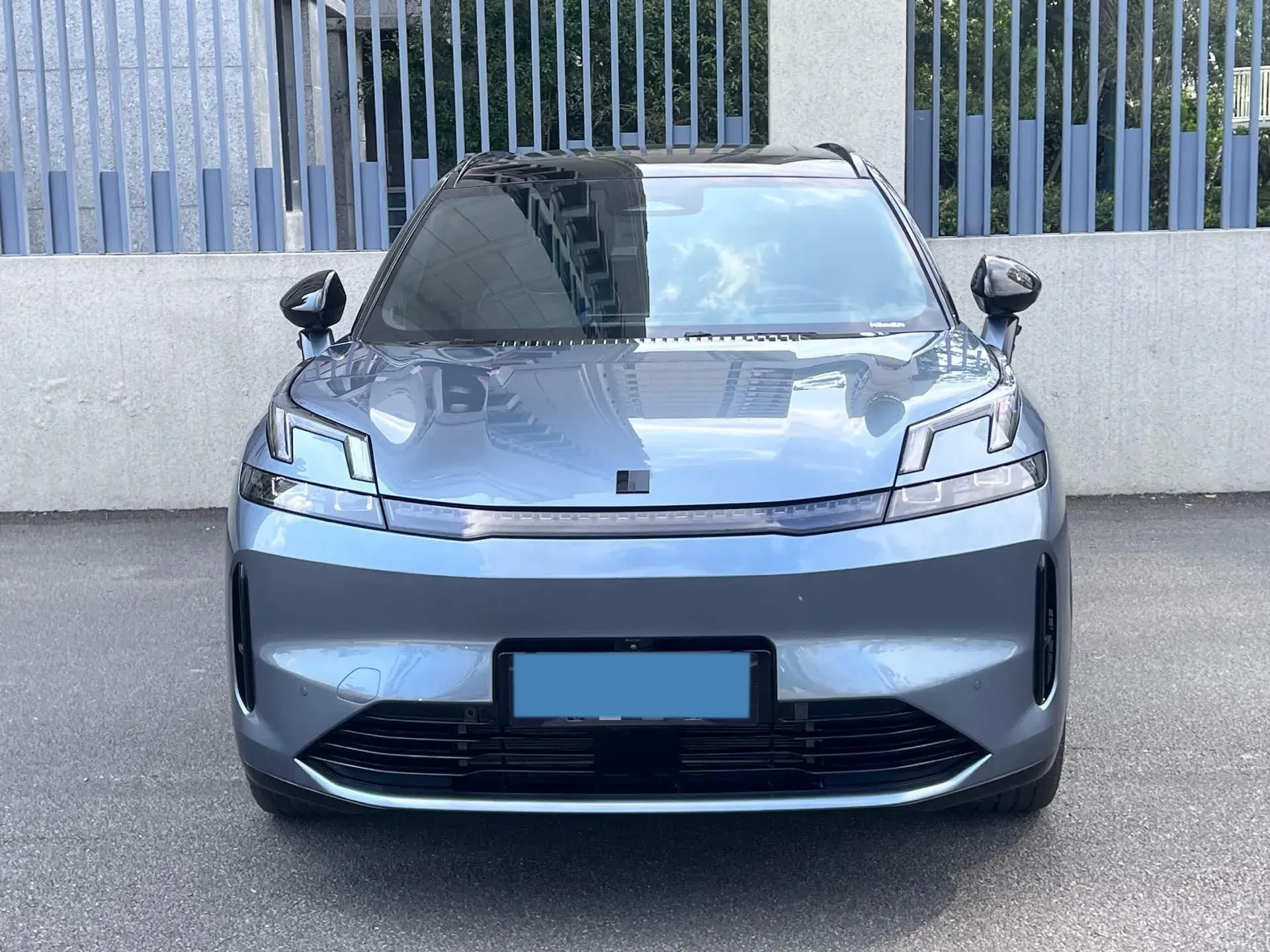 2025 LYNK&CO 08 thumbnail 2