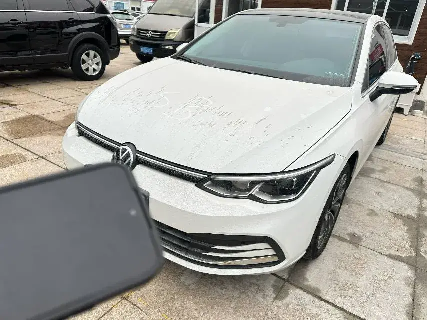 2021 VOLKSWAGEN GOLF thumbnail 2