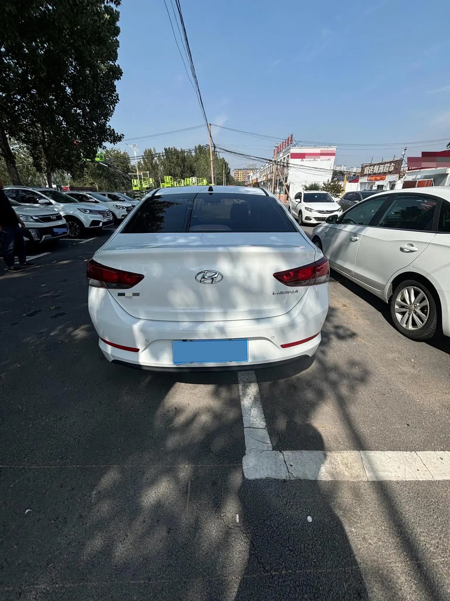 2016 HYUNDAI VERNA thumbnail 3