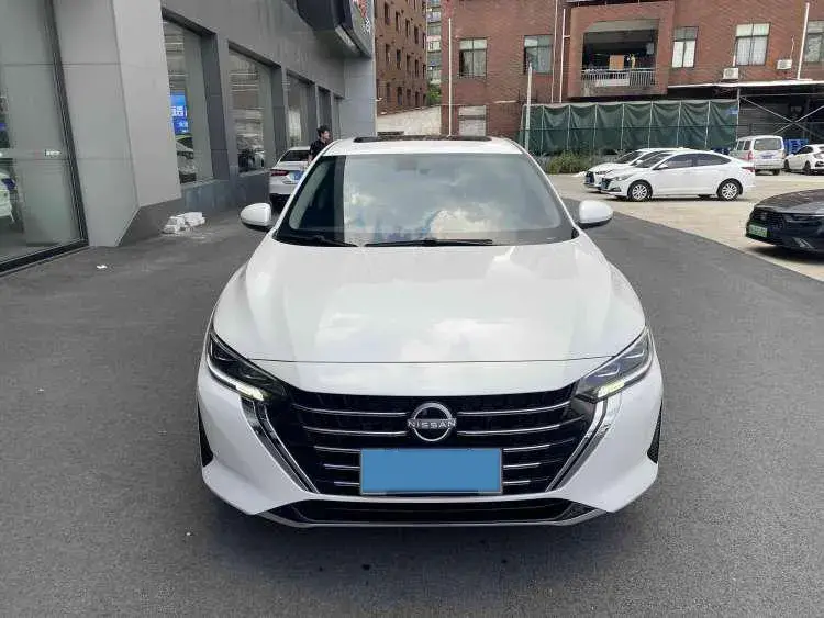 2023 NISSAN SYLPHY thumbnail 2