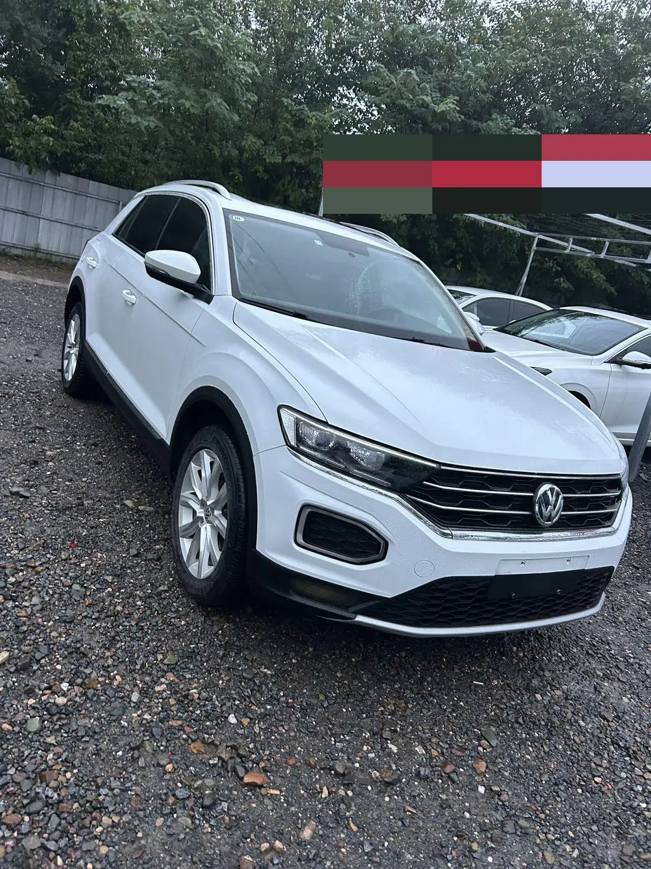 2020 VOLKSWAGEN T-ROC thumbnail 3