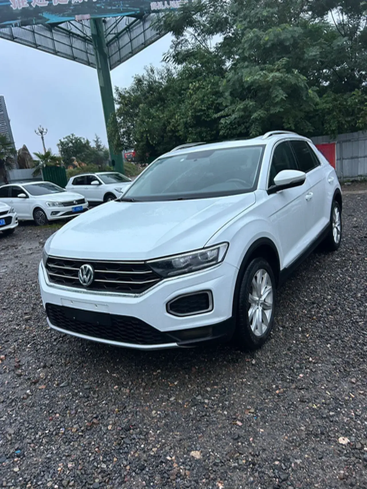 2020 VOLKSWAGEN T-ROC view 1