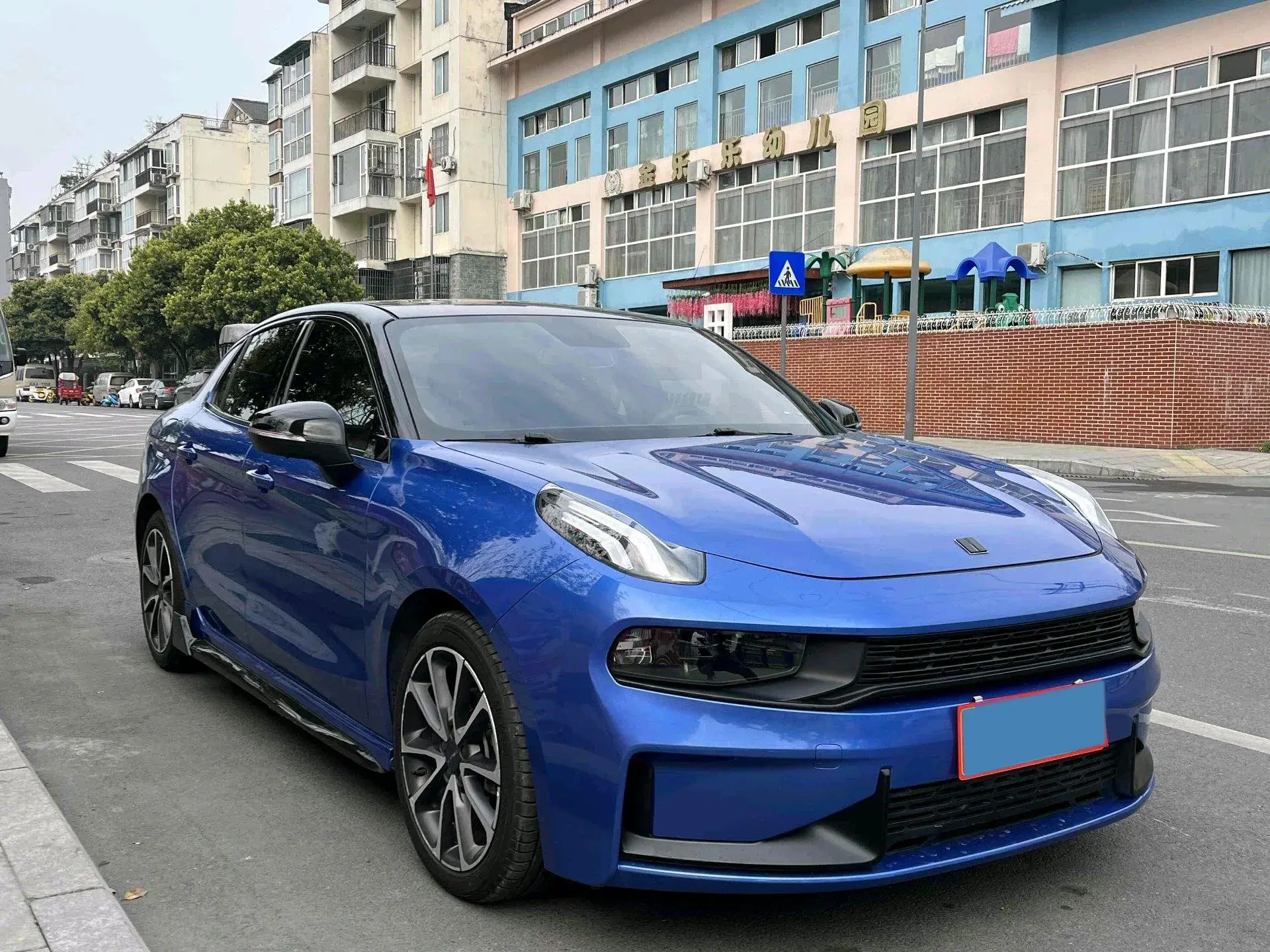 2019 LYNK&CO 03 thumbnail 2