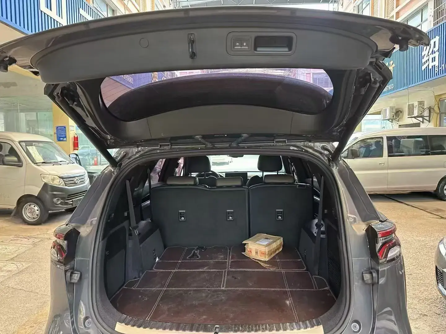 2019 BYD TANG thumbnail 4