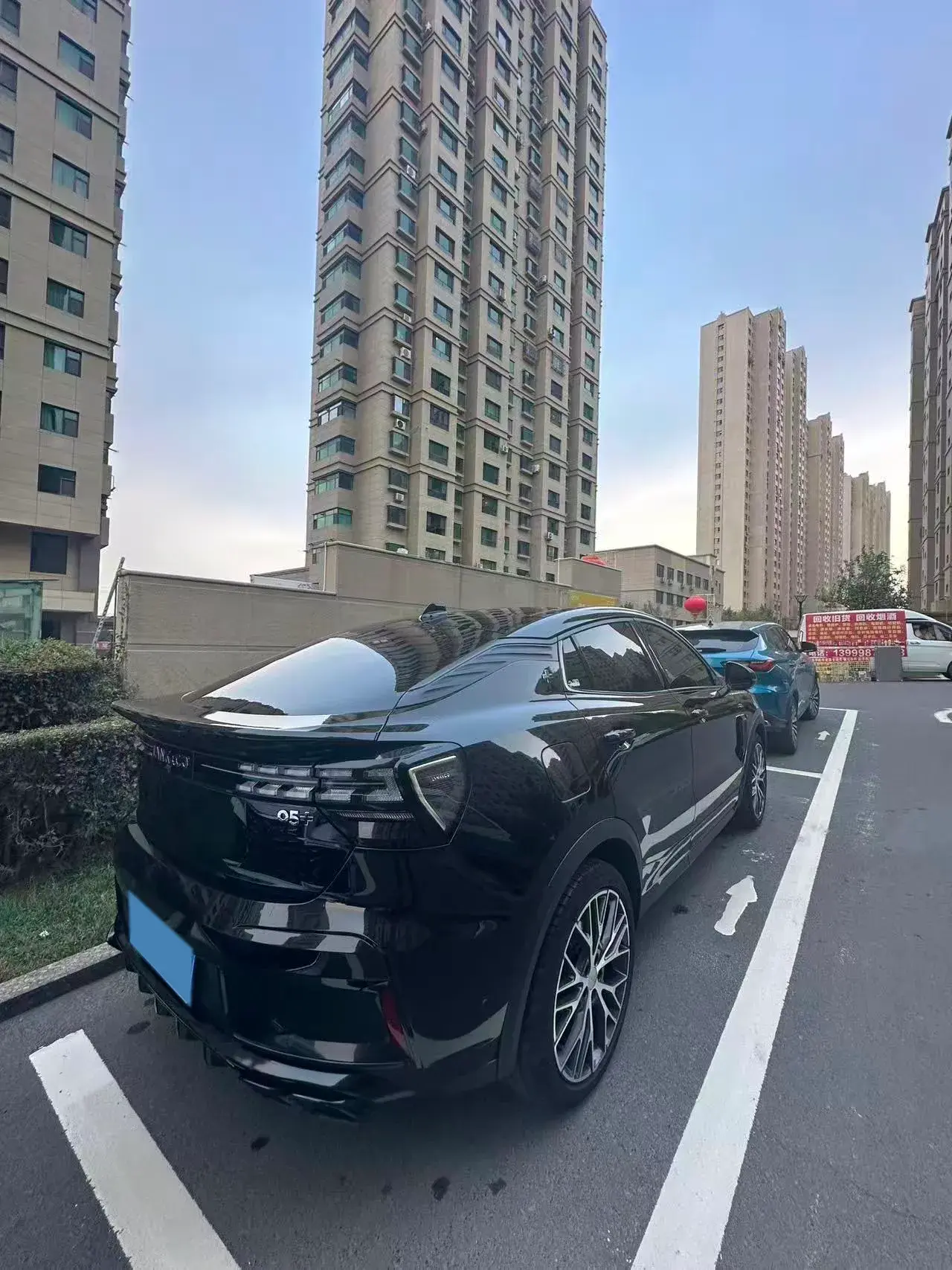 2022 LYNK&CO 05 thumbnail 4