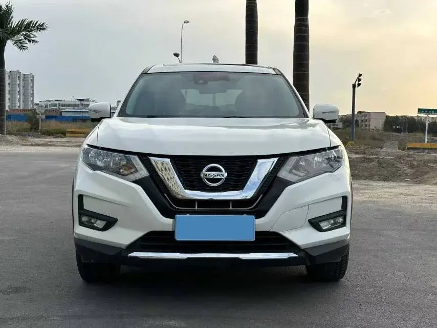 2020 NISSAN X-TRAIL thumbnail 2